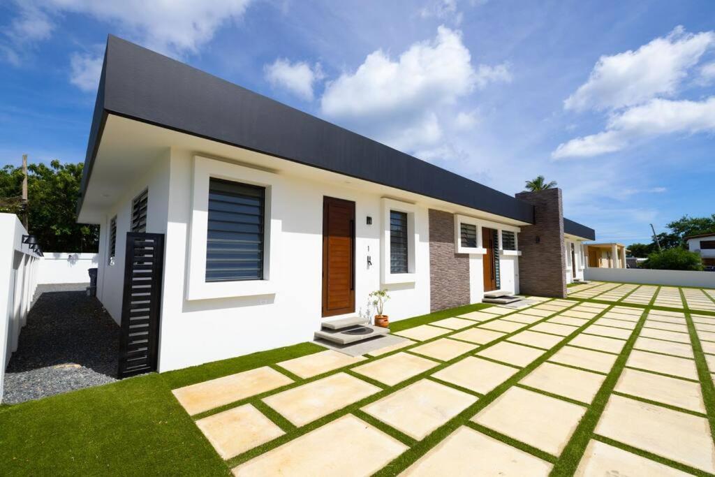 Ramey Cir D, Near Airport, Beaches W/King Bed. Aguadilla Exterior photo